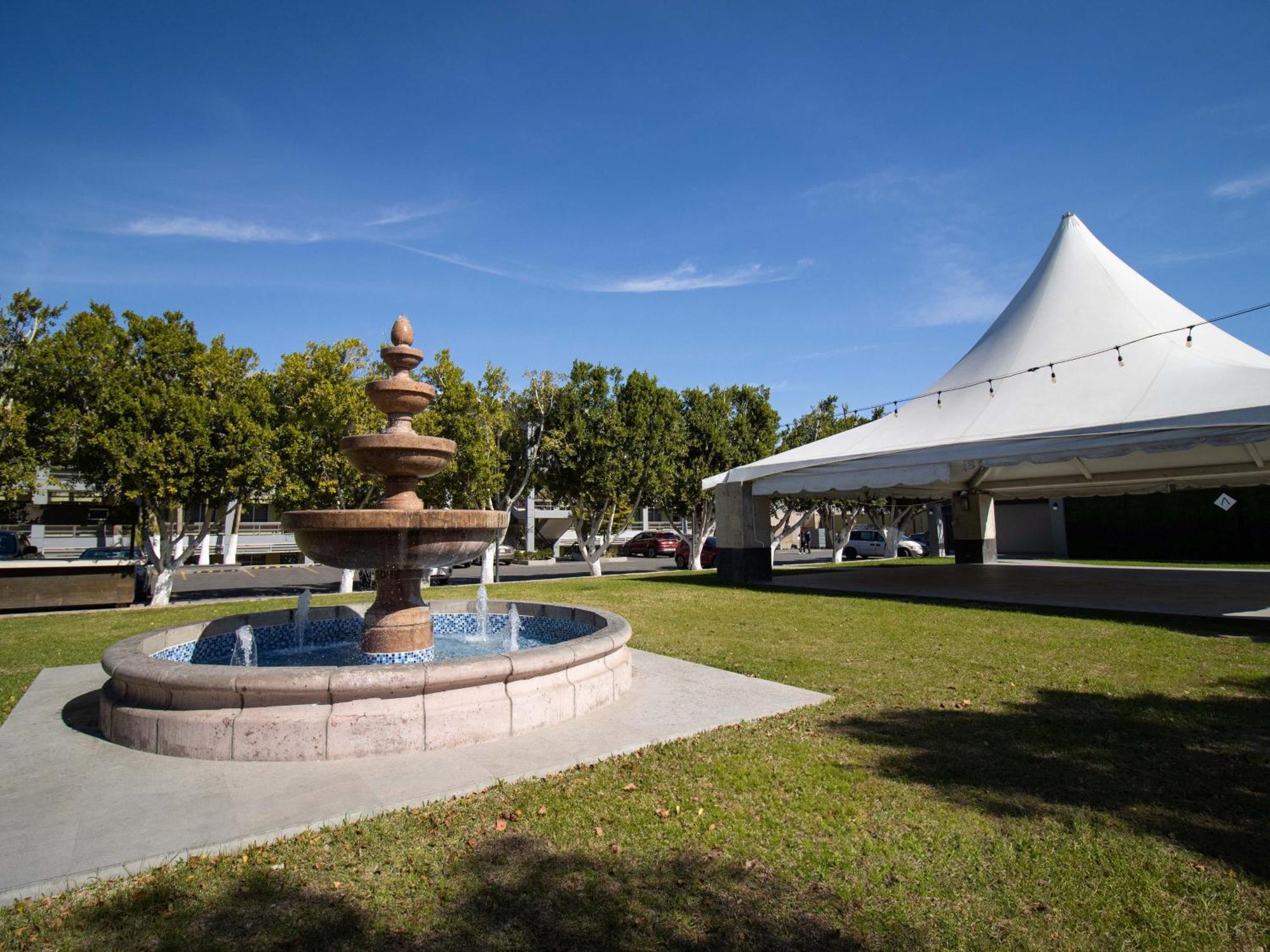 Hotel Calafia Mexicali Exterior photo