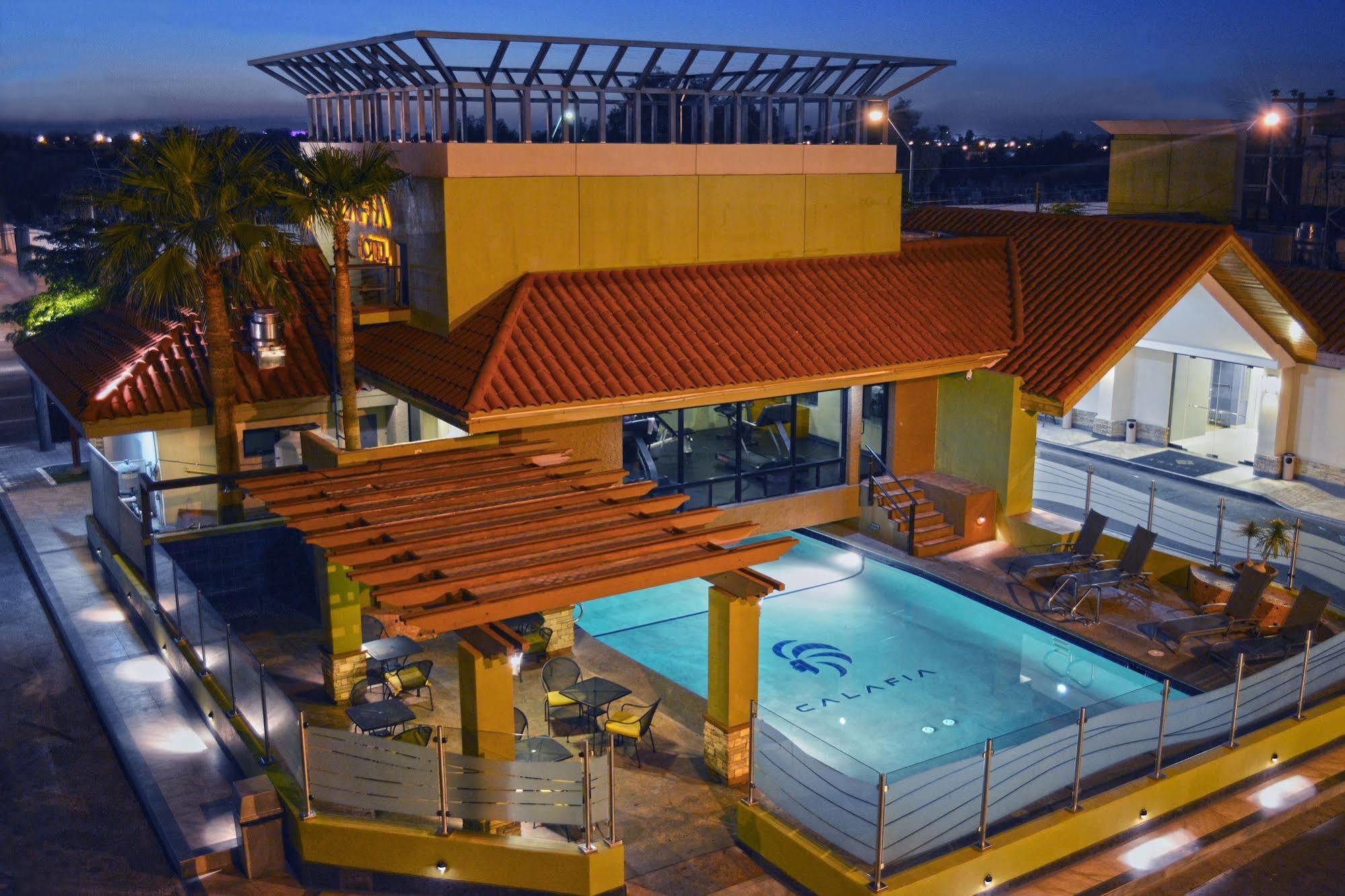 Hotel Calafia Mexicali Exterior photo